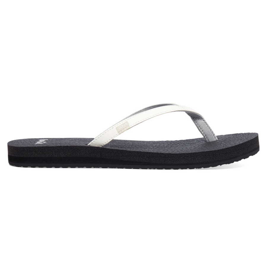 sanuk_yoga_spree_4_white_black.jpg Sanuk Yoga Spree 4 White-Black - Image 1